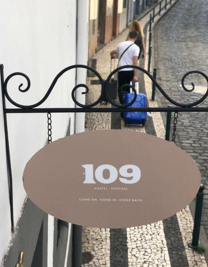 Funchal109 Hostel Фуншал Екстериор снимка